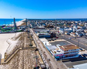 Boardwalk Hotel Charlee & Beach House Rentals - Seaside Heights - Bãi biển
