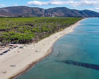 Lola Piccolo Hotel - Grosseto - Beach