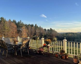 High Hill Inn - Montpelier - Balkon
