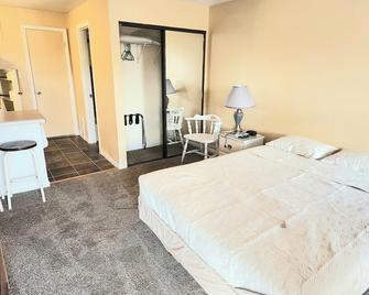 Twin Lakes Inn - Bull Shoals - Bedroom