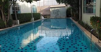 Cabine De Plage - Pattaya - Pool