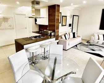 'Mottola Apartment' Elegant And Bright Apartment 200 Mt From The Sea - Tropea - Kitchen