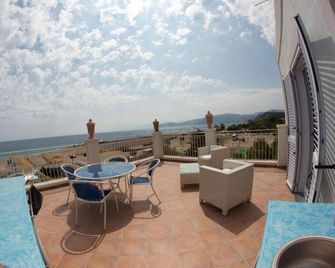 Yachting Club Mare - Gioiosa Marea - Balcon