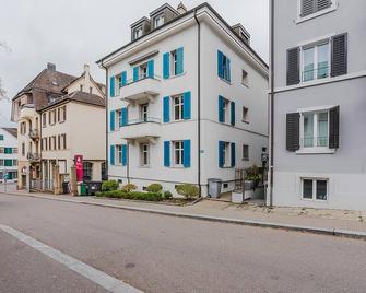 Blueground | Oberstrass, rooftop, a/c, furnished - Zurych - Budynek