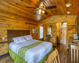 Cabin 3 - Everything you need in this Cabin for a great weekend. - Connellsville