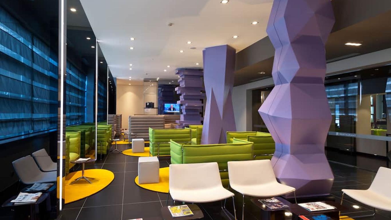 آر إم إتش مودينا ديه آرتس