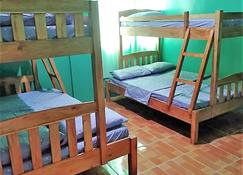 La Frezza Beach House - Bayawan City - Schlafzimmer