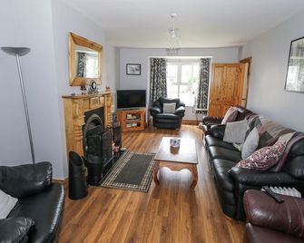 22 White Maples - Bundoran - Living room