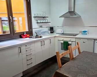 Apartamento Centro Histórico - Allariz - Cocina