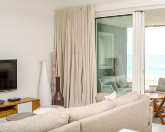 Summer Breeze By Dream Escapes - Pointe d’Esny - Sala de estar