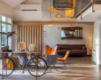 The Originals City, Angers Sud, Le Village 49 - Les Ponts-de-Cé - Huiskamer
