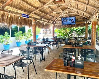 Ocean / Beach front Condo - Fort Lauderdale - Restaurant