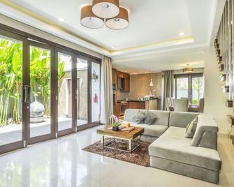 Sotis Villas - North Kuta - Living room