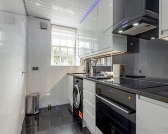 Guthrie Place Apartment - St. Andrews - Keuken