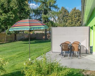 Bungis | 28 vacation homes directly on the Grimnitzsee 1320 - Bungis | 28 vacation homes - Joachimsthal - Patio