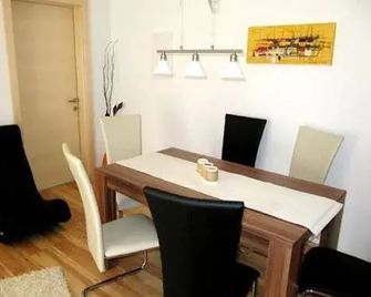 Haus Alpin Apartments - Pettneu Am Arlberg - Essbereich