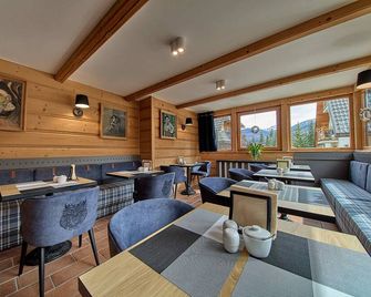 ويلا جان - زاكوباني - مطعم