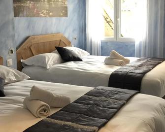 Logis Hôtel Restaurant Bellevue - Bourg-Saint-Andéol - Ložnice
