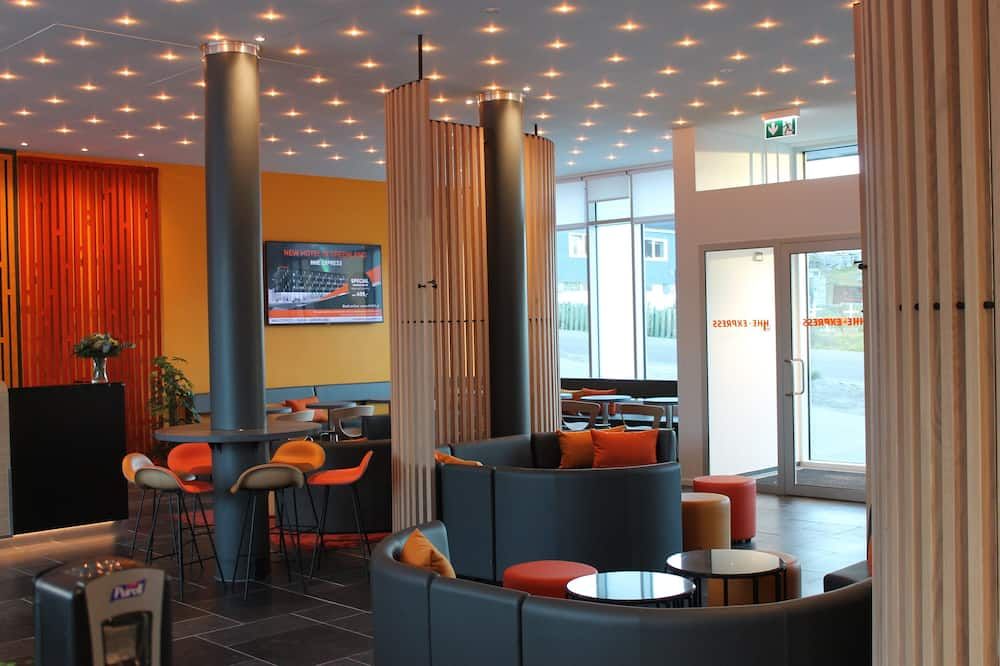 Hhe Express Hotel - נואוק - טרקלין