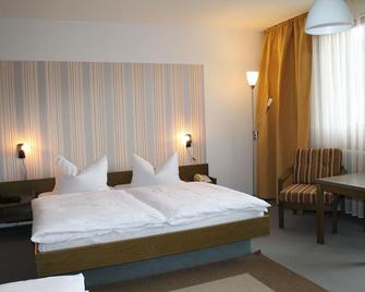 Hotel Stadt Gernsbach - Gernsbach - Camera da letto