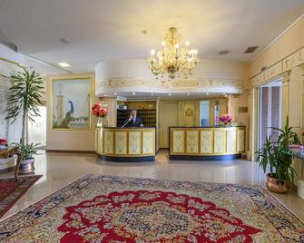 Hotel Astoria - Stresa - Vastaanotto