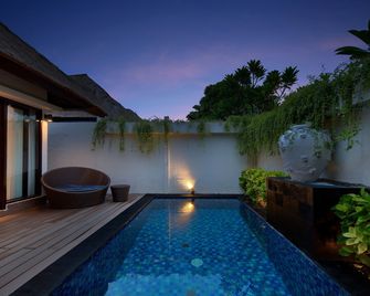 Lembongan Beach Club & Resort - נוסה פנידה - בריכה