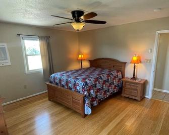 Intracoastal waterway access with boat lift - Hubert - Bedroom