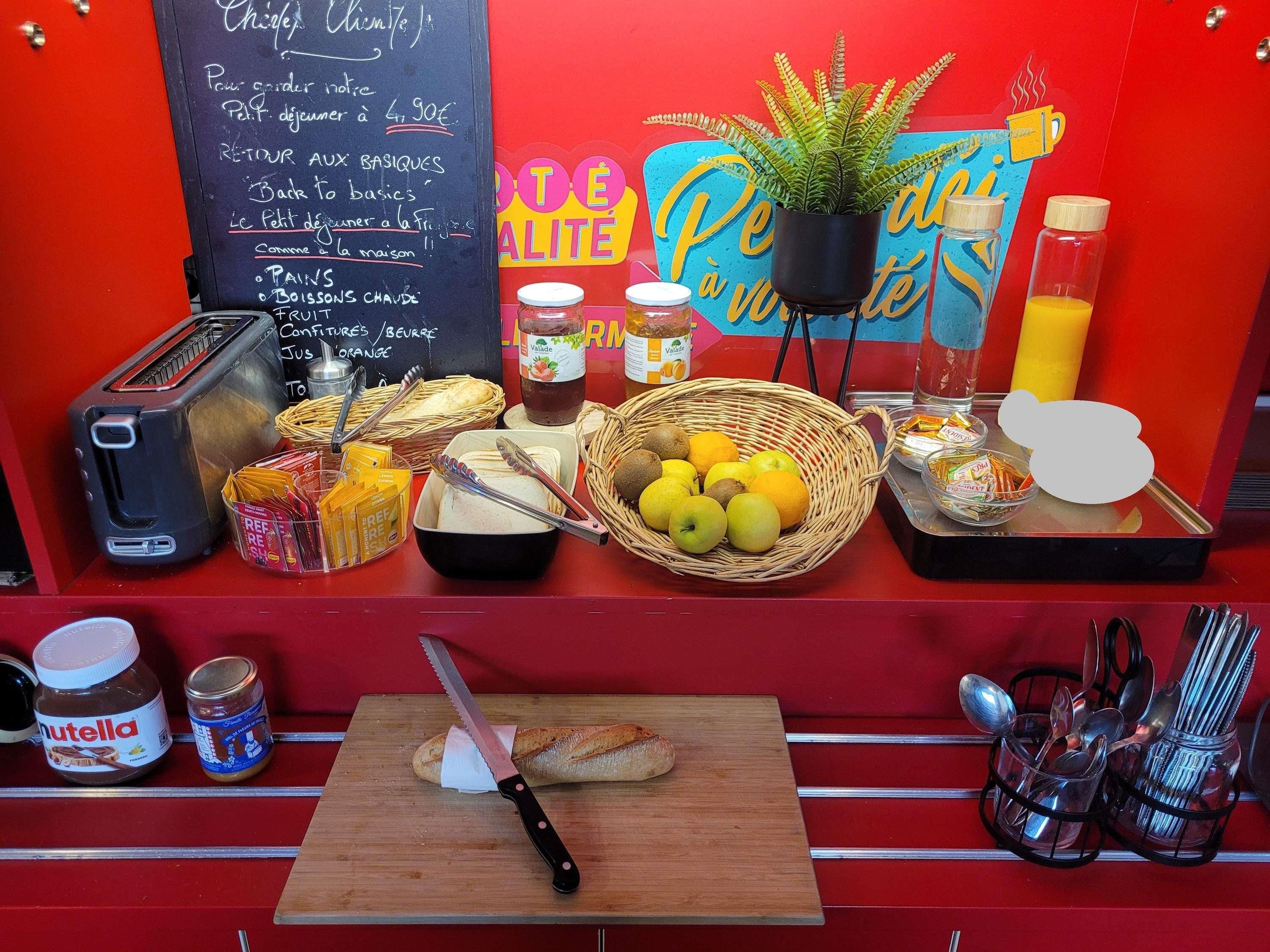 hotelF1 Évry A6 - Évry - Buffet