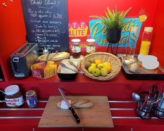 hotelF1 Évry A6 - Évry - Buffet