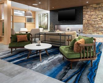 Fairfield by Marriott Inn & Suites Dallas DFW Airport North/ Irving - Irving - Living room