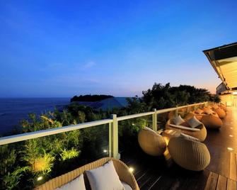 Main building 301 Westernstyle room double bed / Shimoda Shizuoka - Shimoda - Balkón