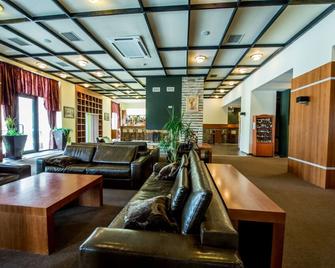 Snezhanka Hotel Pamporovo - Half Board & Ski - Pamporovo - Recepción