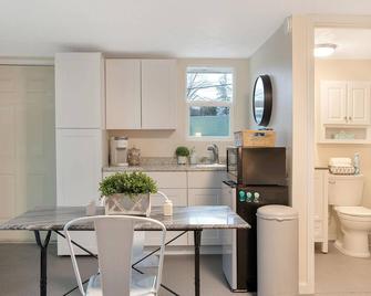 Casita del Sol, near UNM, Nob Hill - אלבקורקי - חדר שינה