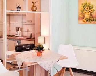 Nice Apartment In Bad Schandau- Kleing - Bad Schandau - Sala de jantar