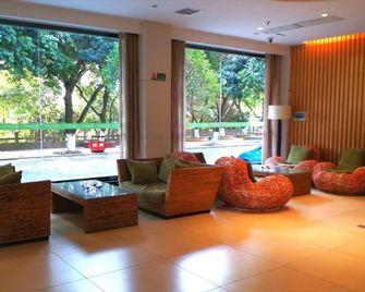 Yangshuo Leisure Tea Resort - Guilin - Lobby