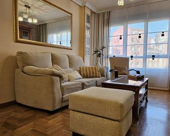 1A109 Apartamento en Gijón - Gijón - Living room