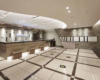 Daiwa Roynet Hotel Osaka-Kitahama - Osaka - Recepción