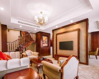 New Century Hotel Putuo Zhoushan - Zhoushan - Sala de estar