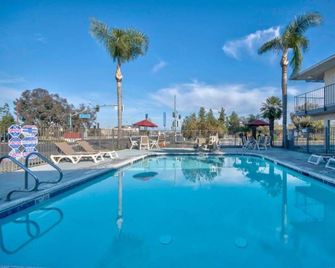 Cozy 2 Full bed|Pool|Free Wifi - Tulare - Pool