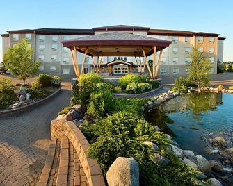 Gold Eagle Lodge - North Battleford