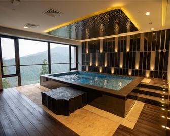 DoubleTree by Hilton Nathiagali - Nathia Gali - Pool