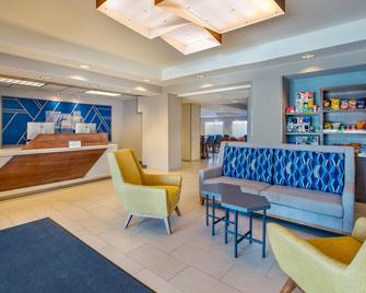 Holiday Inn Express Fremont - Fremont - Edificio