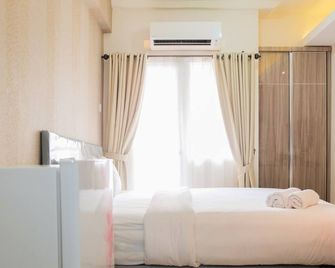 Comfortable Fully Furnished Studio Green Pramuka City Apartment - Jakarta - Bedroom