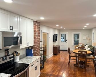 Casual Bungalow close to Choptank River, sleeps 5 - Cambridge - Keuken