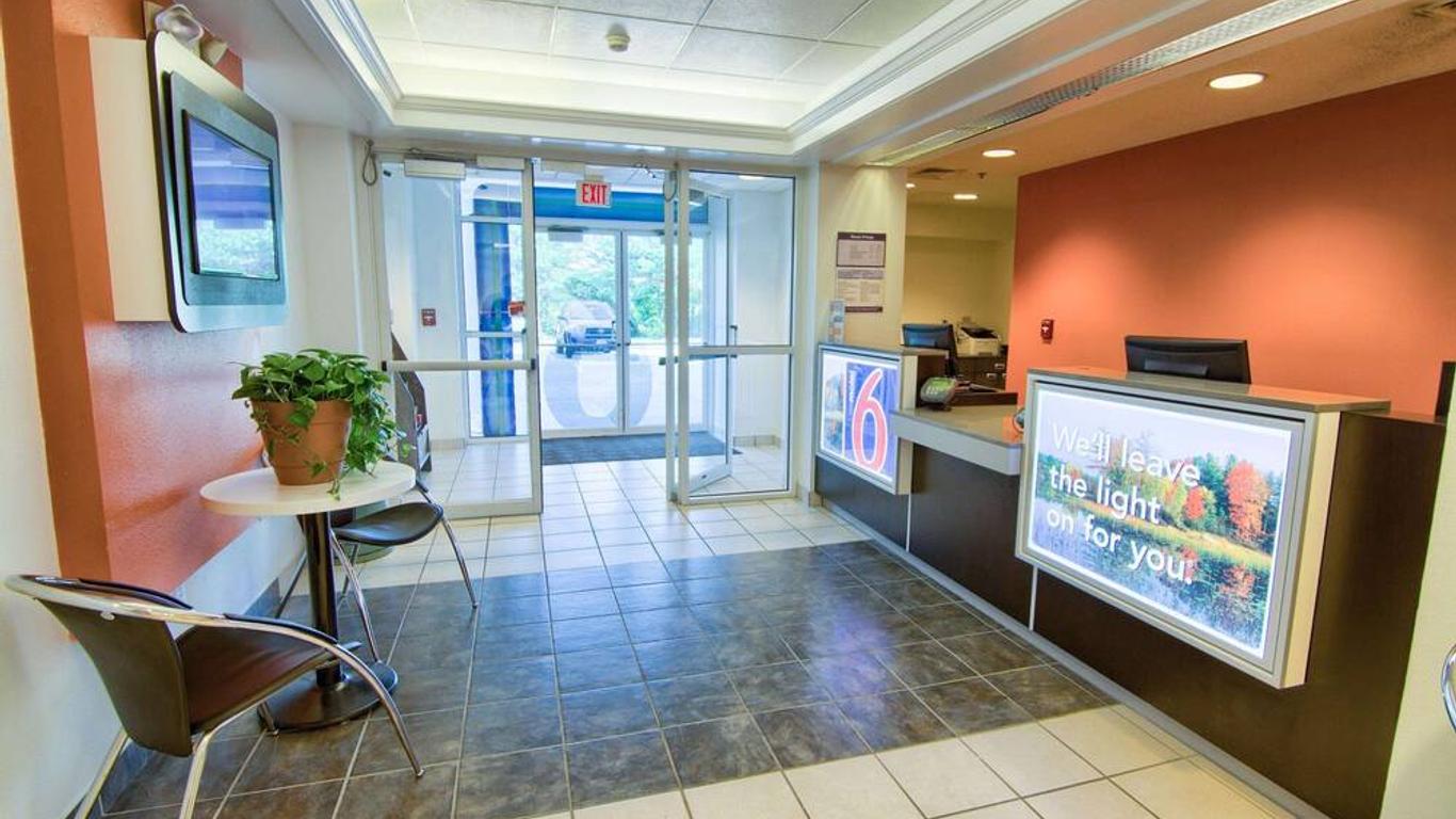 Motel 6 Portsmouth Nh