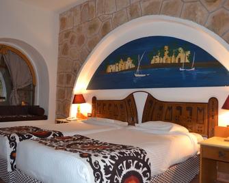 Seti Abu Simbel Lake Resort - Abu Simbel - Camera da letto