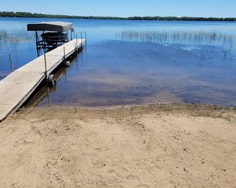 Lake House with 100 Feet of Private Shoreline - Parkers Prairie - Beach
