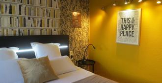Hotel Kyriad Avignon - Centre Commercial Cap Sud - Avignon - Bedroom
