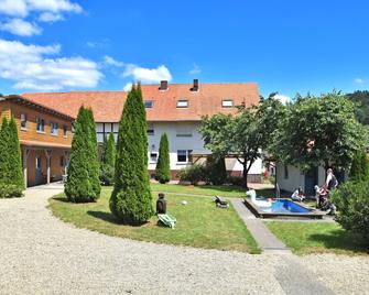 Apartment with private terrace in Hüddinge - Bad Wildungen - Edificio