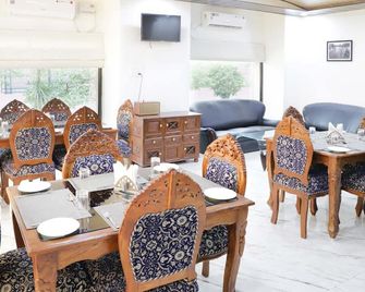 Hotel Grand Chinaar - Baddi - Restaurant